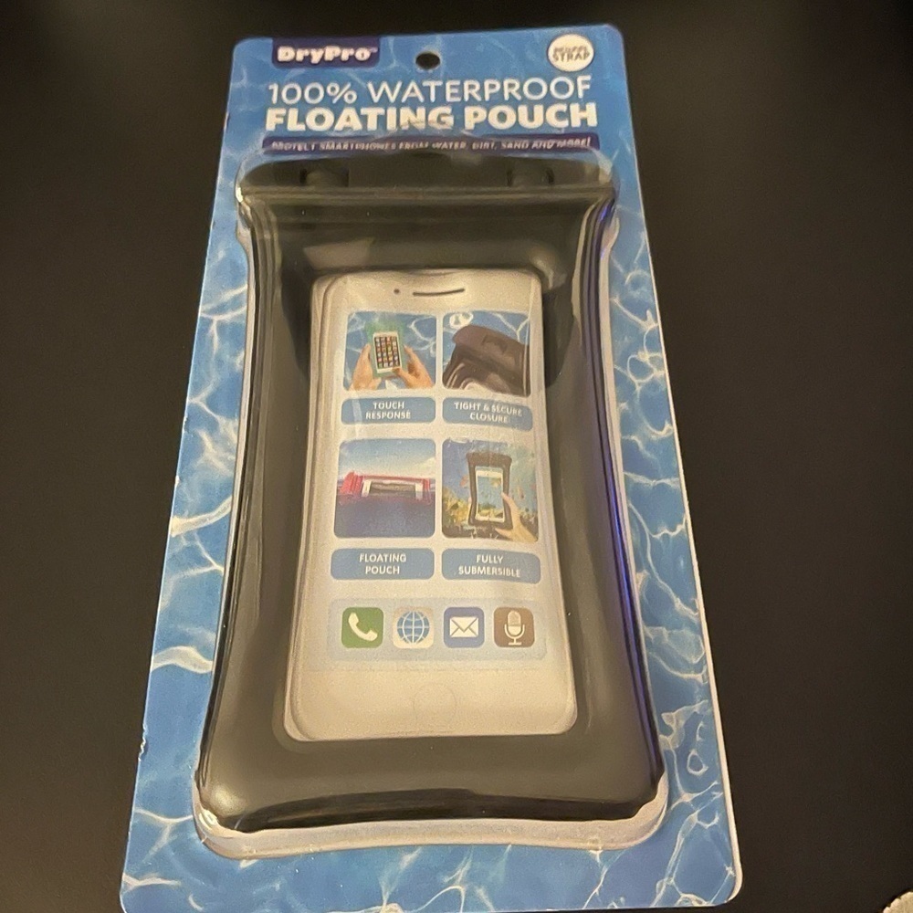 New! Dry Pro 100% WaterProof Floating Pouch  Protect Smartphones includes strap